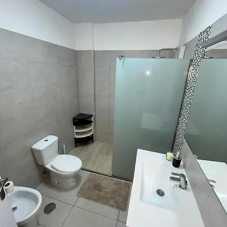 Spacious 1 Bedroom With Pool & Ocean View, Marina Palace * アデヘ